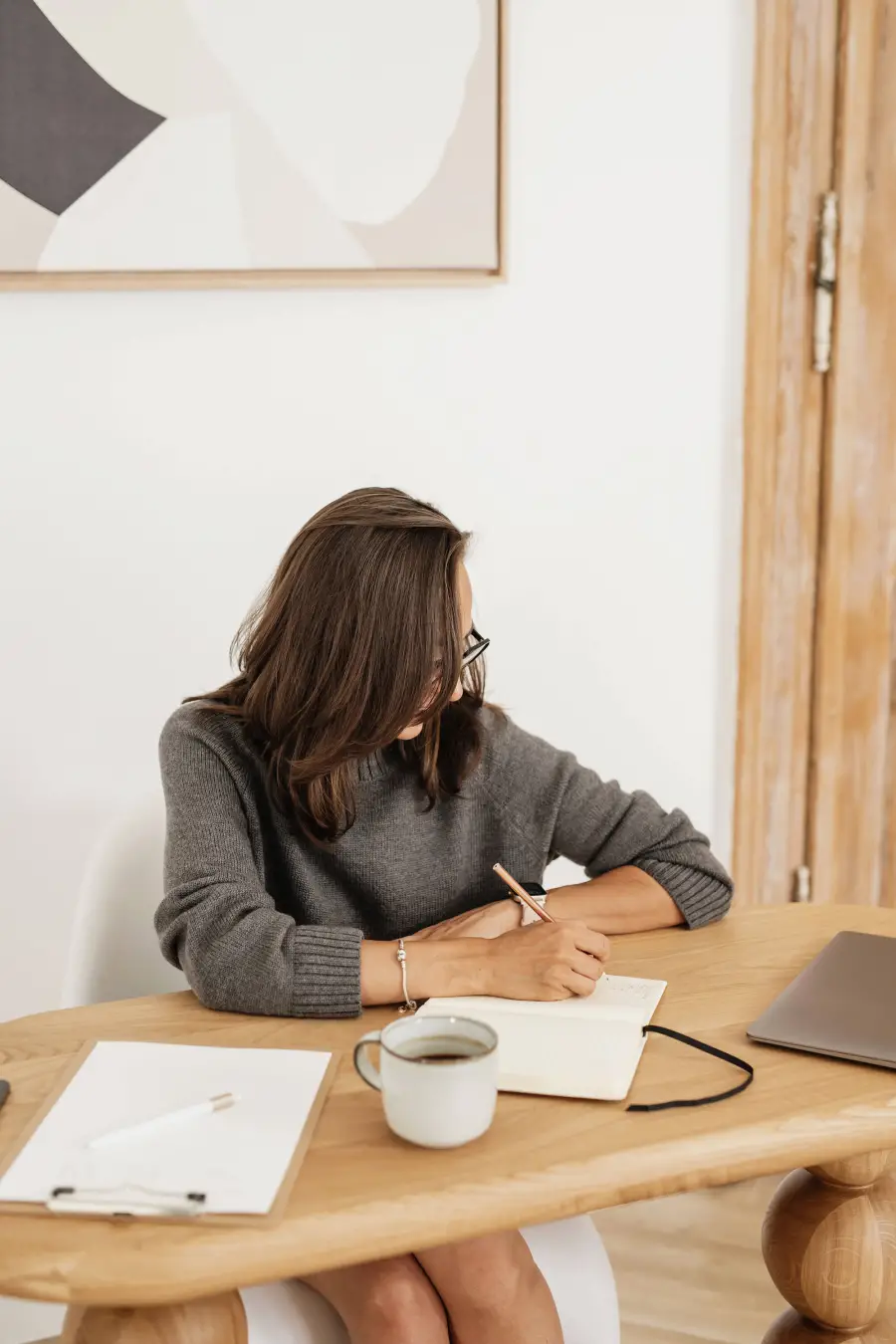 Leidinggevende aan bureau